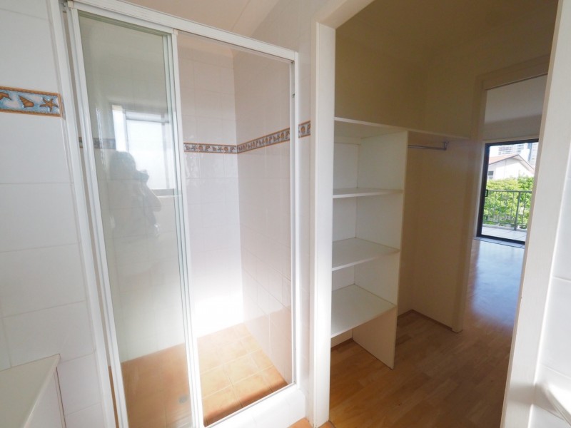 11/37 Australia Ave, Broadbeach QLD 4218