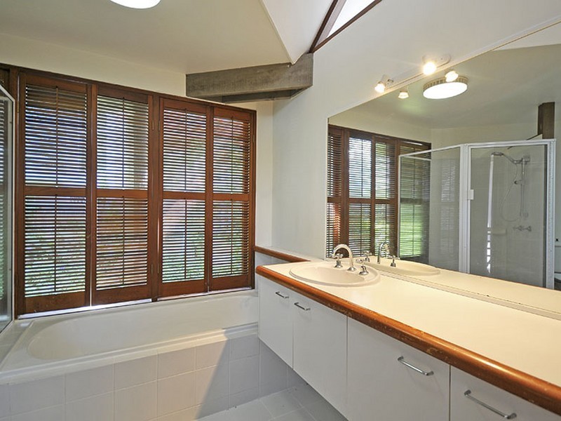 34 Woodgee Street, Currumbin QLD 4223