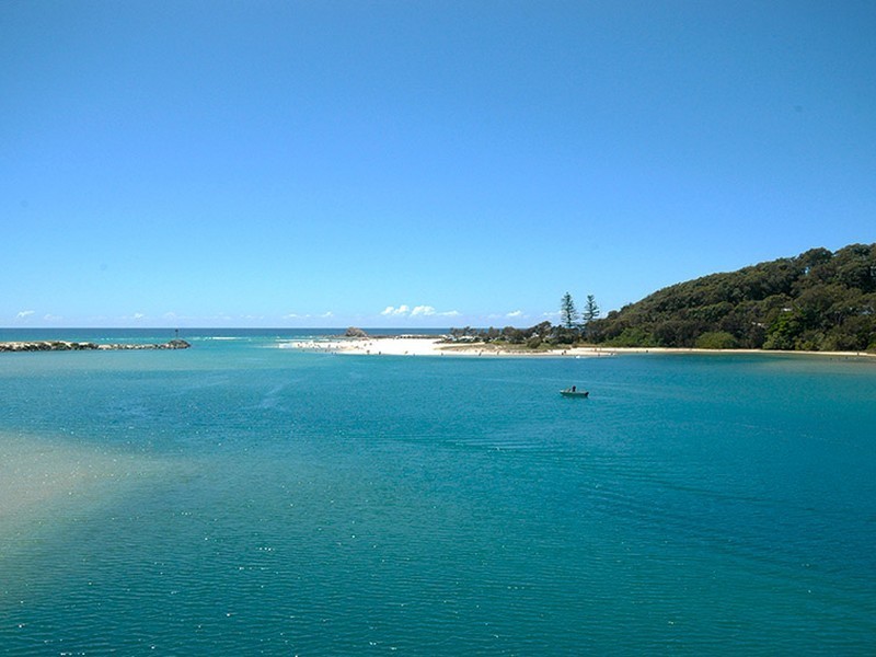 34 Woodgee Street, Currumbin QLD 4223