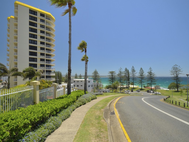 22/3 Eden Avenue, Rainbow Bay QLD 4225