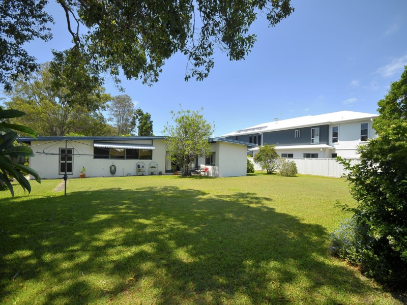 131 Laguna Avenue, Palm Beach QLD 4221