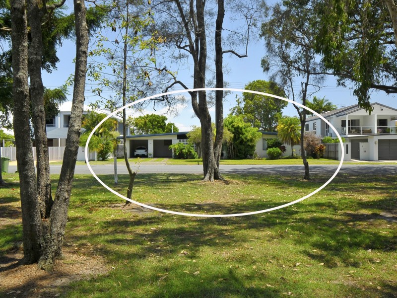 131 Laguna Avenue, Palm Beach QLD 4221