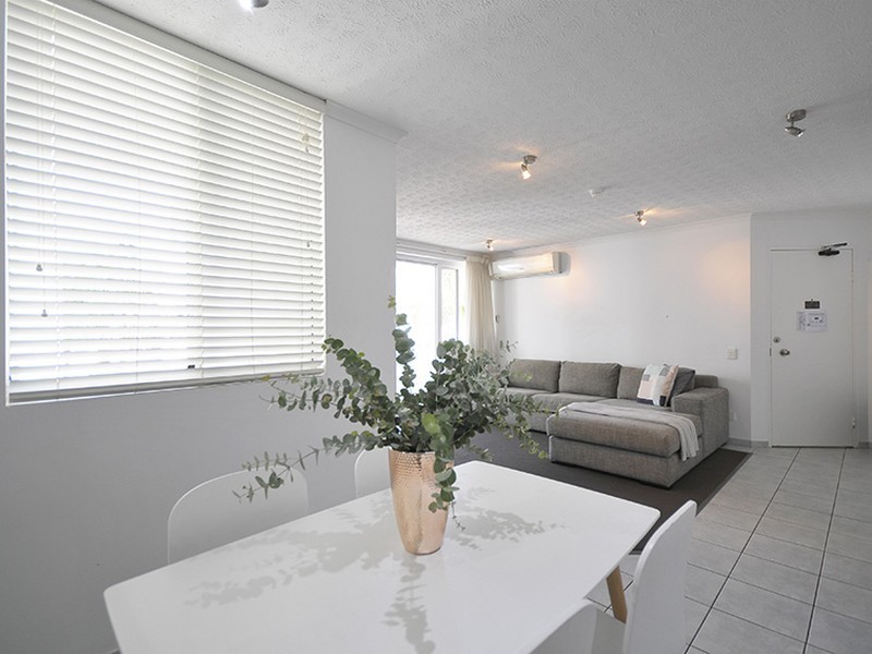 23/243 Boundary Street, Rainbow Bay QLD 4225