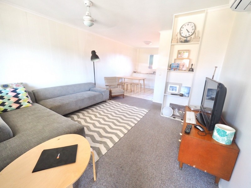 4/3 Culgoa St, Palm Beach QLD 4221