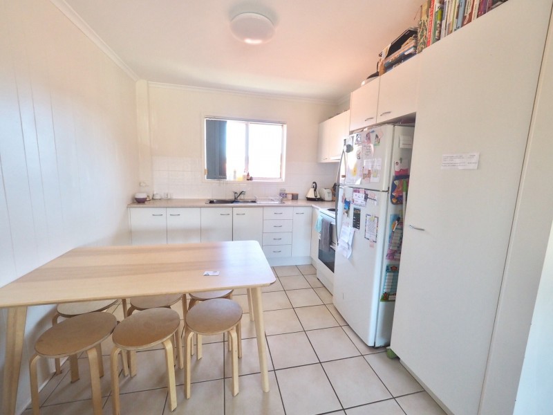 4/3 Culgoa St, Palm Beach QLD 4221