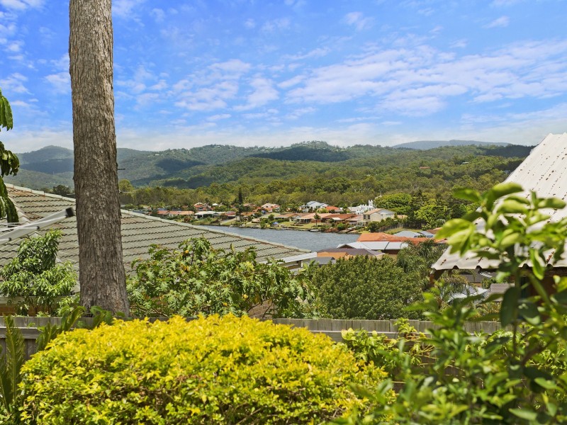 6 Rees Court, Elanora QLD 4221