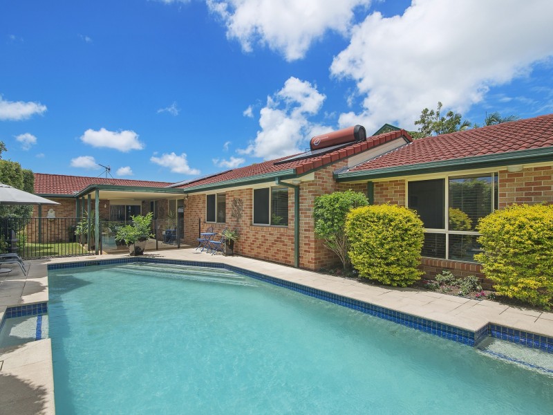 6 Rees Court, Elanora QLD 4221