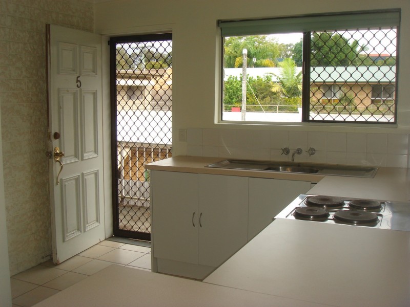 Apartment 5/60 Sarawak Avenue, Palm Beach QLD 4221