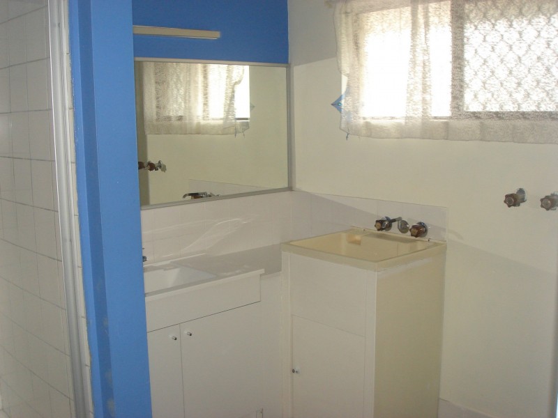 Apartment 5/60 Sarawak Avenue, Palm Beach QLD 4221