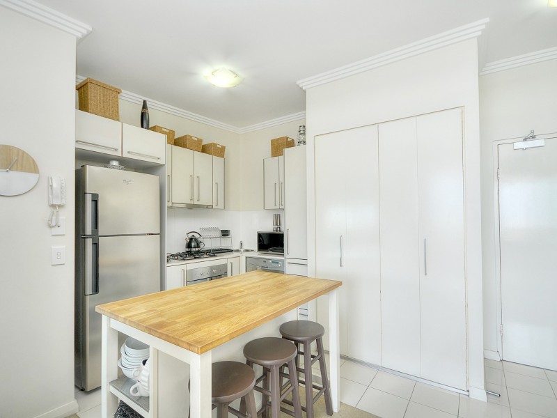 2205/10 Fifth Avenue, Palm Beach QLD 4221