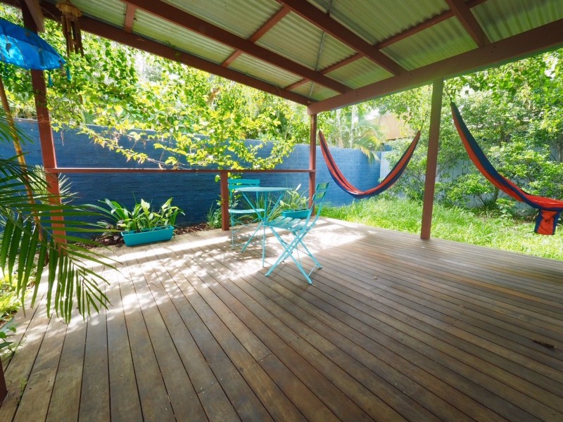2/36 Fourth Ave, Palm Beach QLD 4221