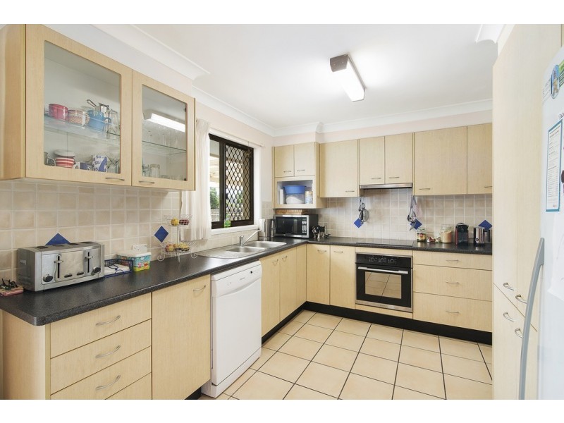 1 Cassia Court, Palm Beach QLD 4221