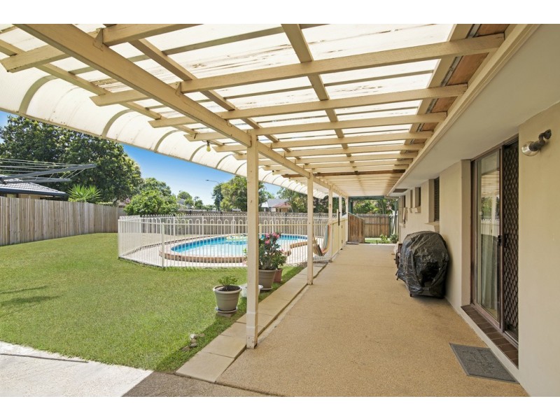 1 Cassia Court, Palm Beach QLD 4221