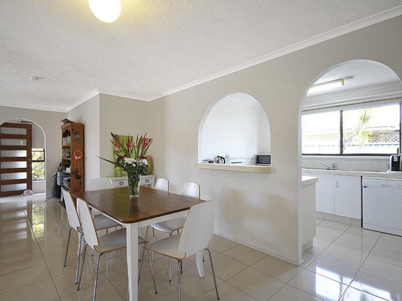 5 Togos Avenue, Currumbin Waters QLD 4223