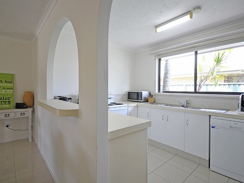 5 Togos Avenue, Currumbin Waters QLD 4223
