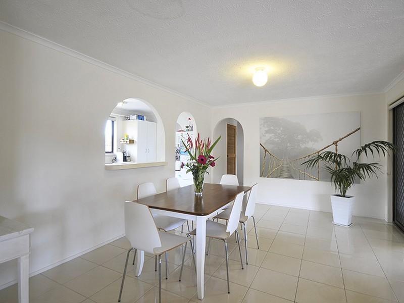 5 Togos Avenue, Currumbin Waters QLD 4223