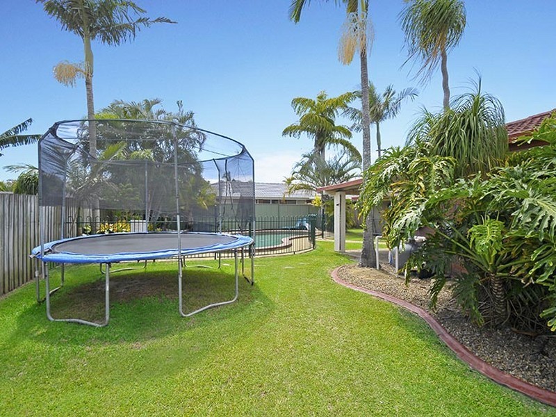 5 Togos Avenue, Currumbin Waters QLD 4223