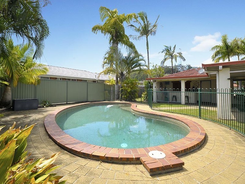 5 Togos Avenue, Currumbin Waters QLD 4223