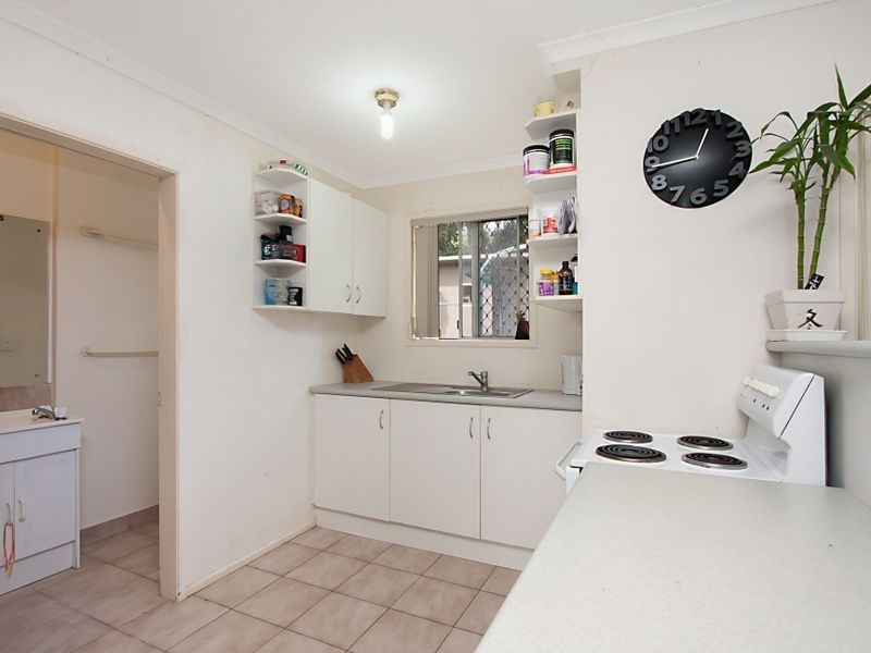 6 Seaview Parade, Elanora QLD 4221