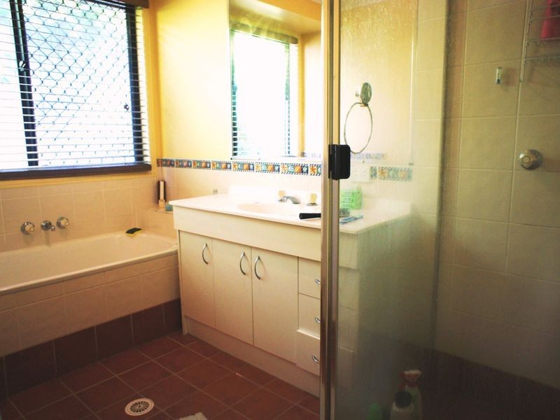 18 Capano Court, Elanora QLD 4221