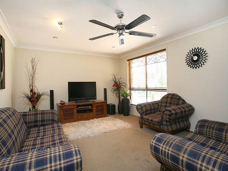 11 Ware Drive, Currumbin Waters QLD 4223