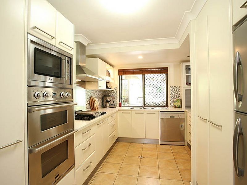 11 Ware Drive, Currumbin Waters QLD 4223