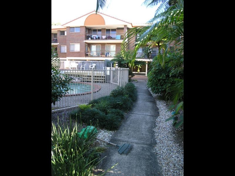 18/62-66 Sarawak Avenue, Palm Beach QLD 4221