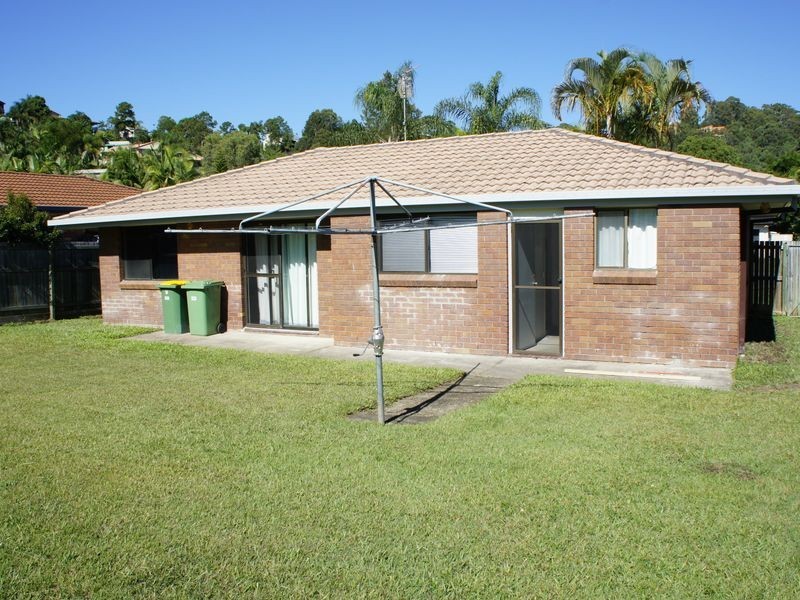 10 Balsa Street, Elanora QLD 4221