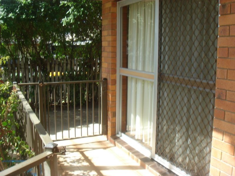 1/4 Twelfth  Avenue, Palm Beach QLD 4221