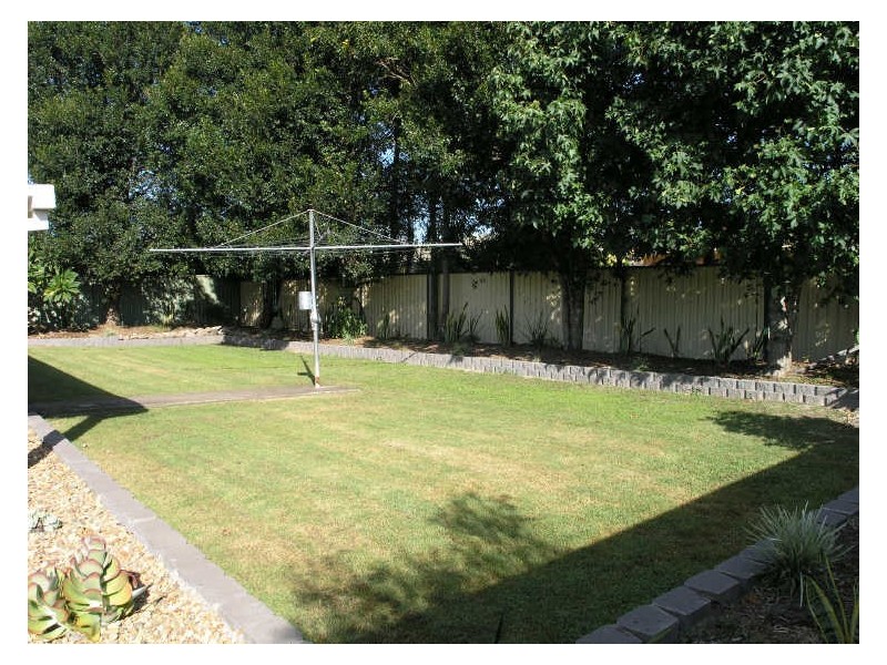 9 Carolina Close, Elanora QLD 4221