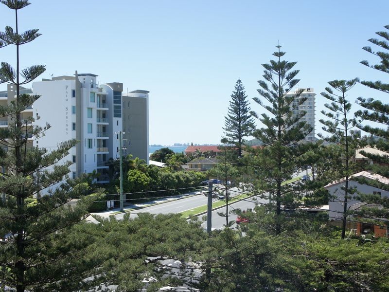 2/1394 Gold Coast Highway, Palm Beach QLD 4221