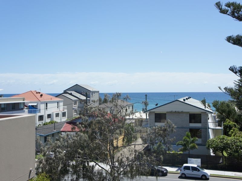 2/1394 Gold Coast Highway, Palm Beach QLD 4221