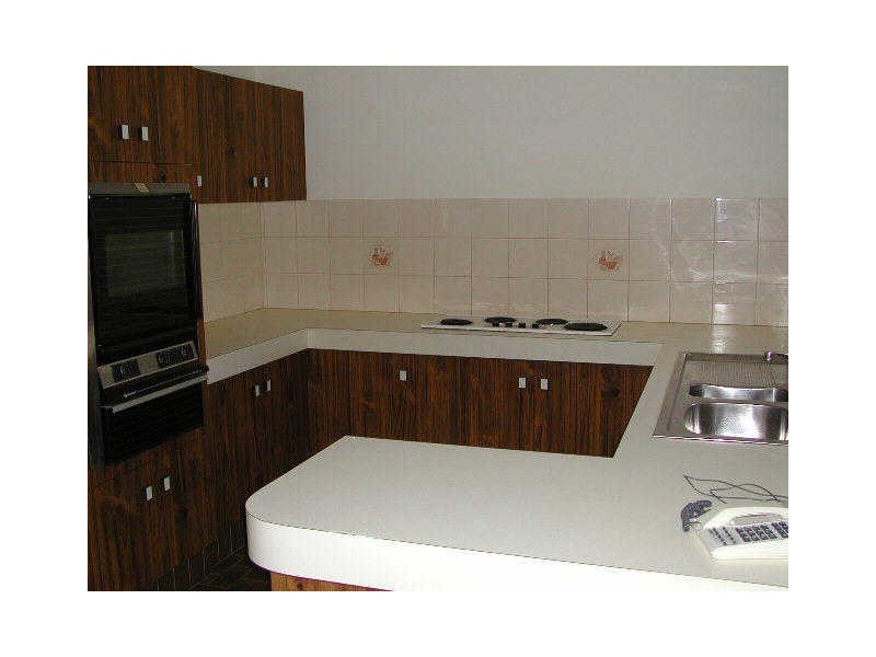 2/448 Cypress Terrace, Palm Beach QLD 4221