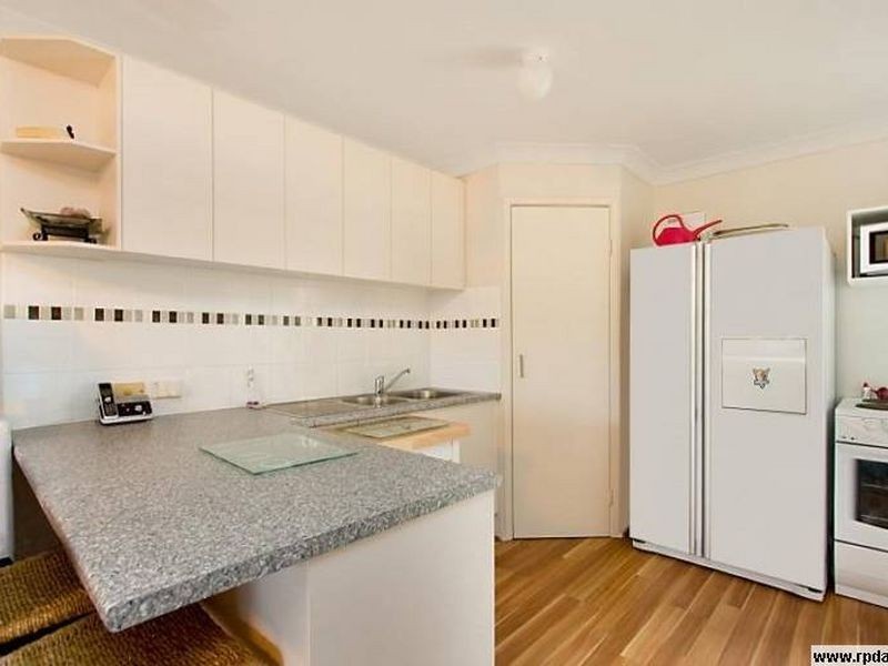 2/1384 Gold Coast Highway, Palm Beach QLD 4221