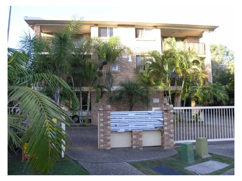 13/1 Rolan Court, Palm Beach QLD 4221