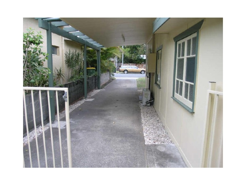 41 24th Ave, Palm Beach QLD 4221