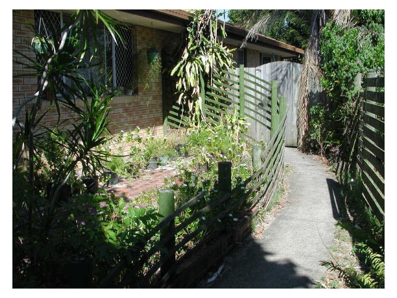 2/30 Sarawak Avenue, Palm Beach QLD 4221