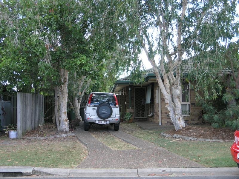 1/8 Ottelia Drive, Elanora QLD 4221