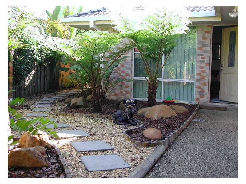 2/5 Janal Place, Currumbin Waters QLD 4223