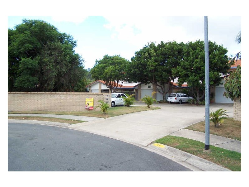 2/17 Cupania Place, Elanora QLD 4221