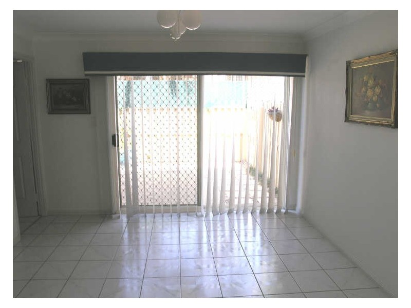 2/17 Cupania Place, Elanora QLD 4221
