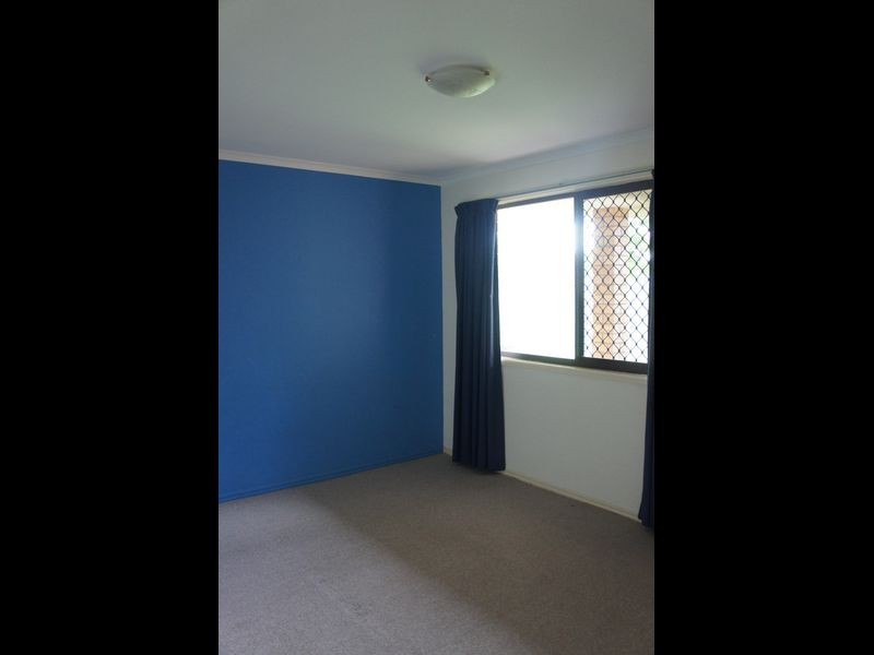 84 K P Mcgrath Drive, Elanora QLD 4221