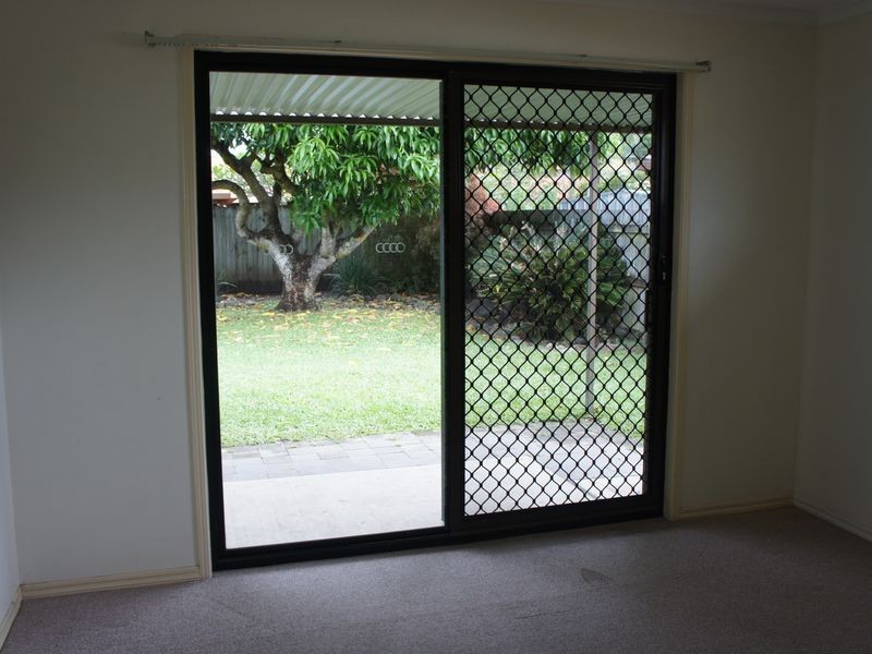 84 K P Mcgrath Drive, Elanora QLD 4221