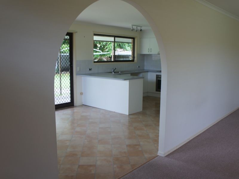 84 K P Mcgrath Drive, Elanora QLD 4221
