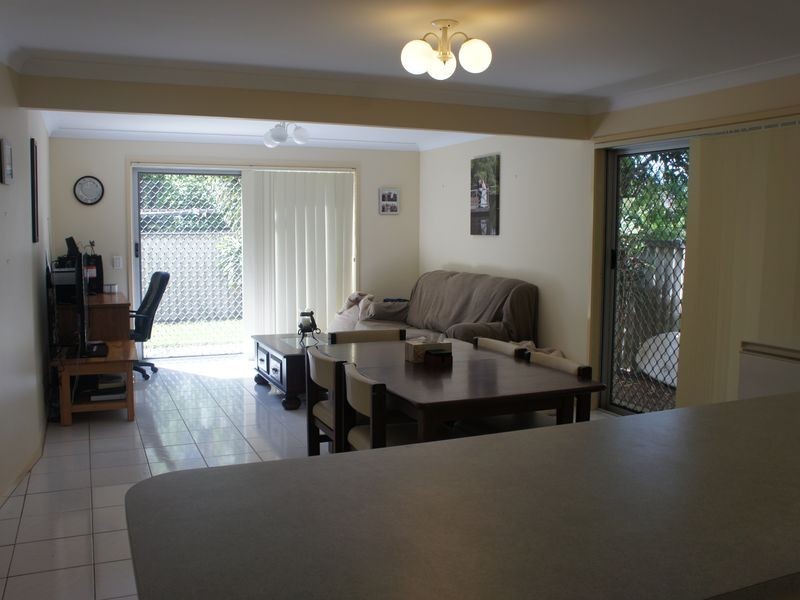 2/62 Tallebudgera Drive, Palm Beach QLD 4221