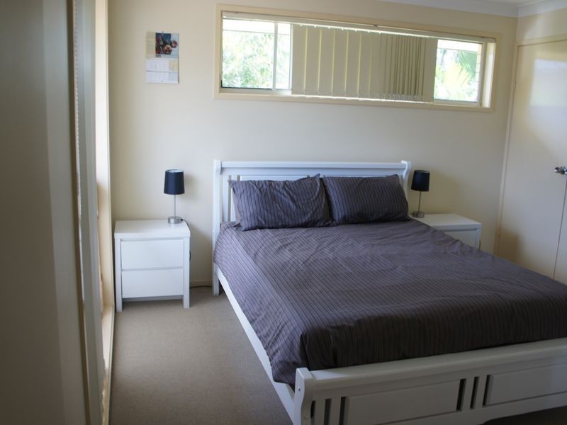 2/62 Tallebudgera Drive, Palm Beach QLD 4221