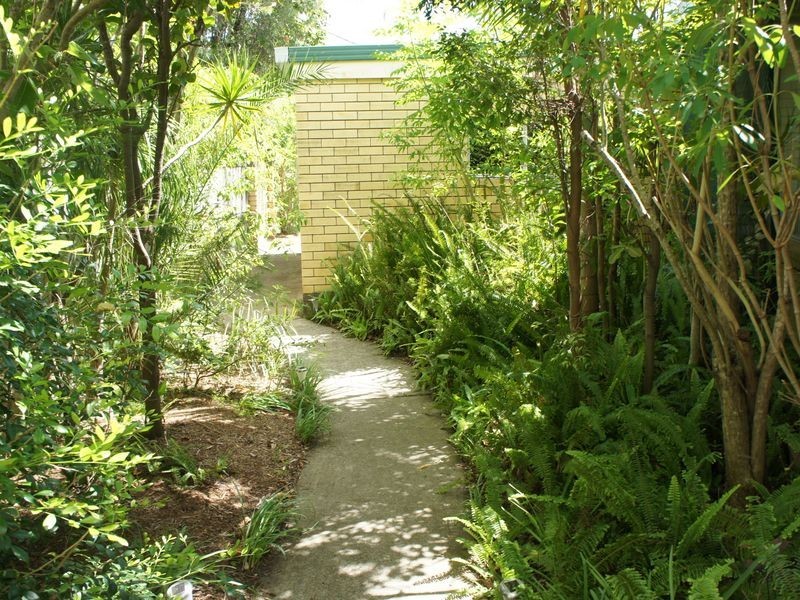 2/62 Tallebudgera Drive, Palm Beach QLD 4221