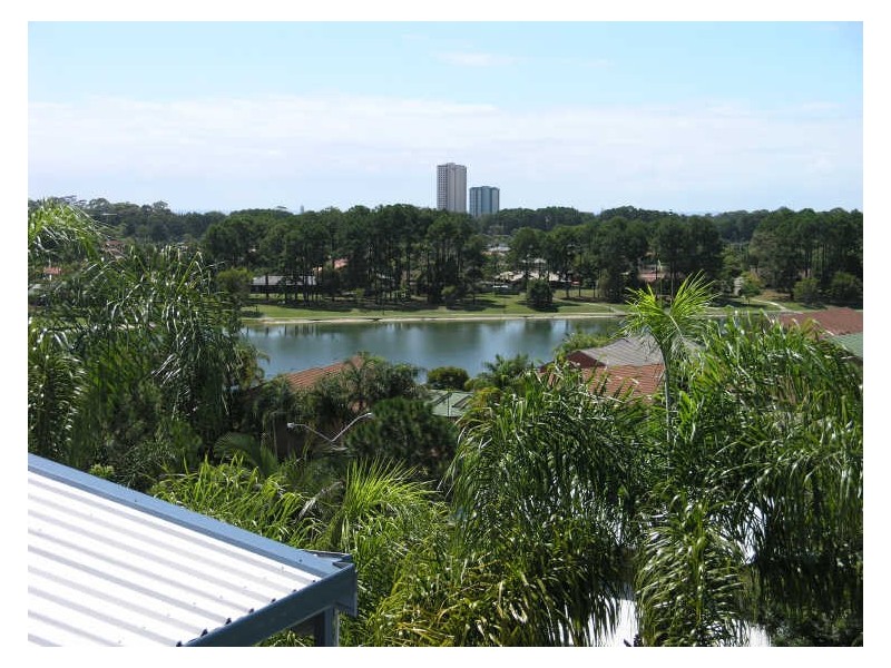 4 Hovea Court, Elanora QLD 4221