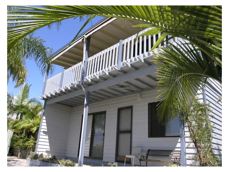 4 Hovea Court, Elanora QLD 4221