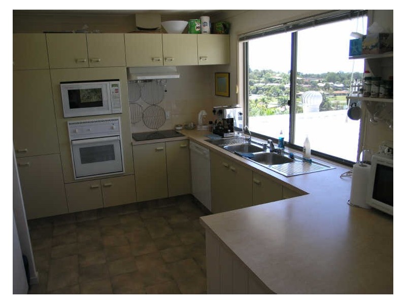 4 Hovea Court, Elanora QLD 4221